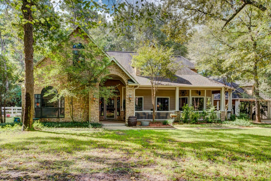 Property photo for 21015 Imperial Oak Drive, Magnolia, TX