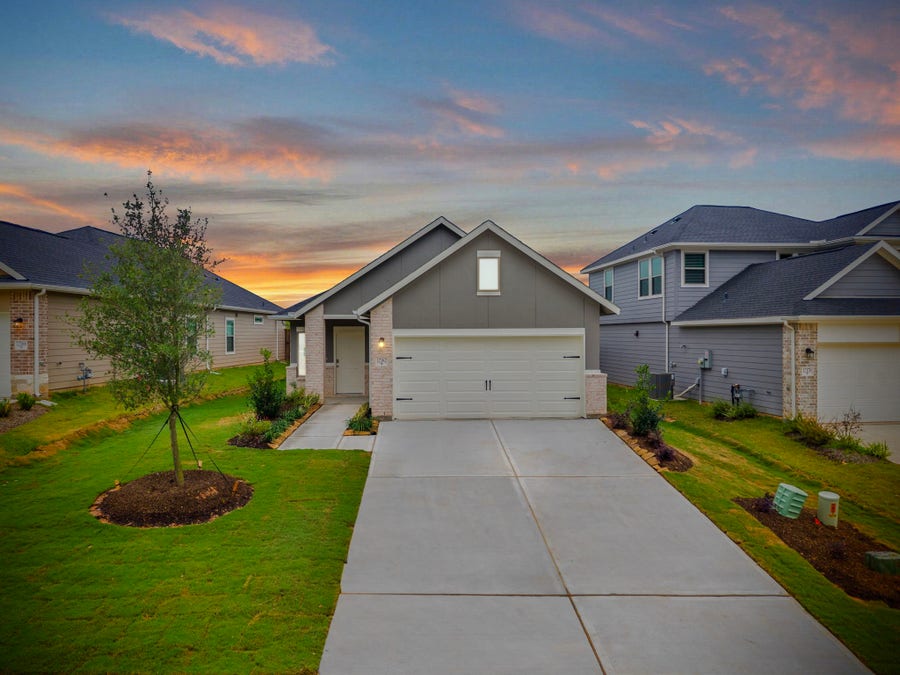 Property photo for 12182 Ridge Top Drive, Conroe, TX