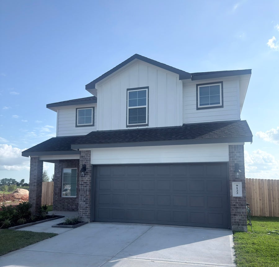 Property photo for 9122 Serene Haven Drive, Iowa Colony, TX