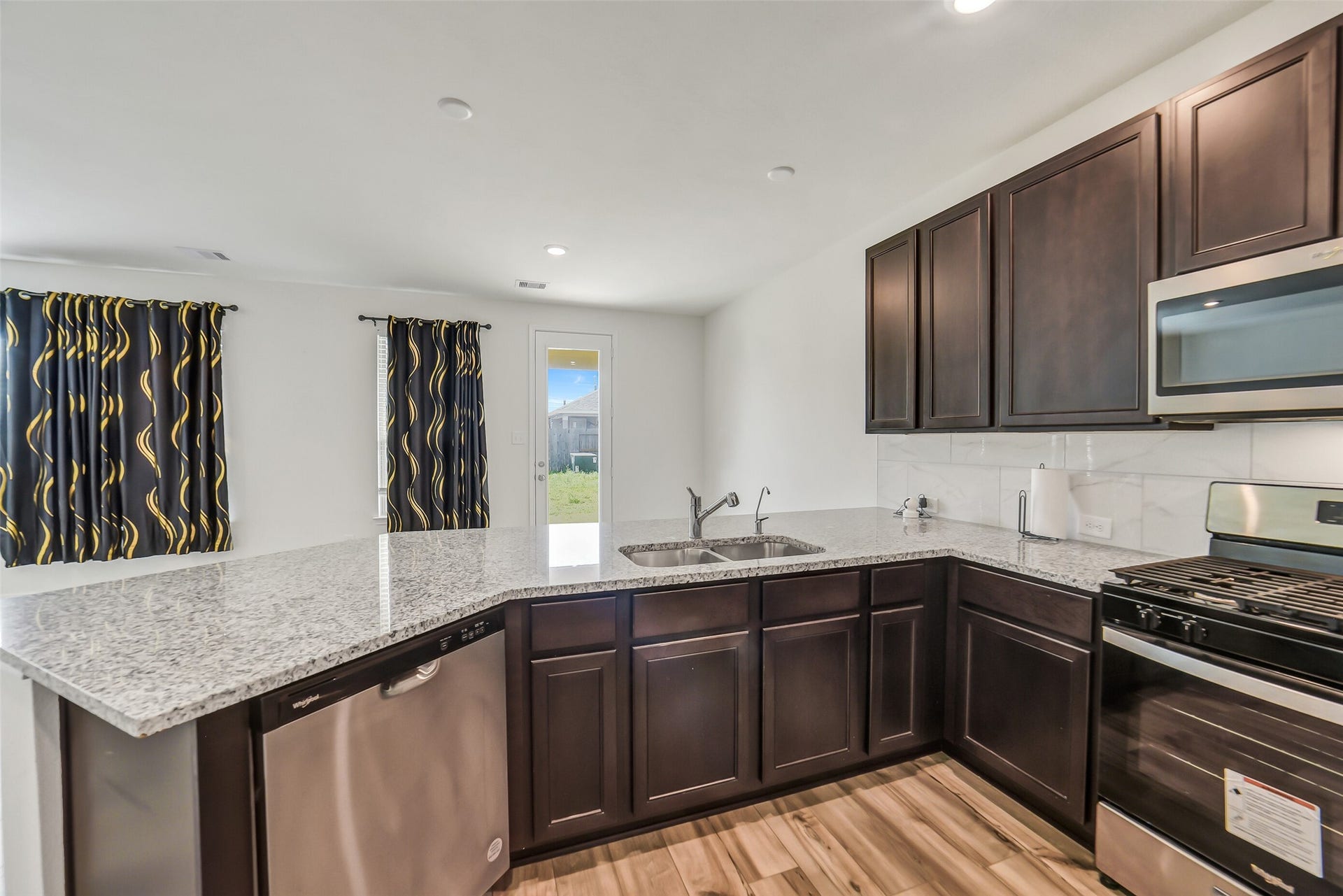 2844 Grand Anse Drive, Katy, TX 77493 2844 Grand Anse Drive, Katy, TX 77493