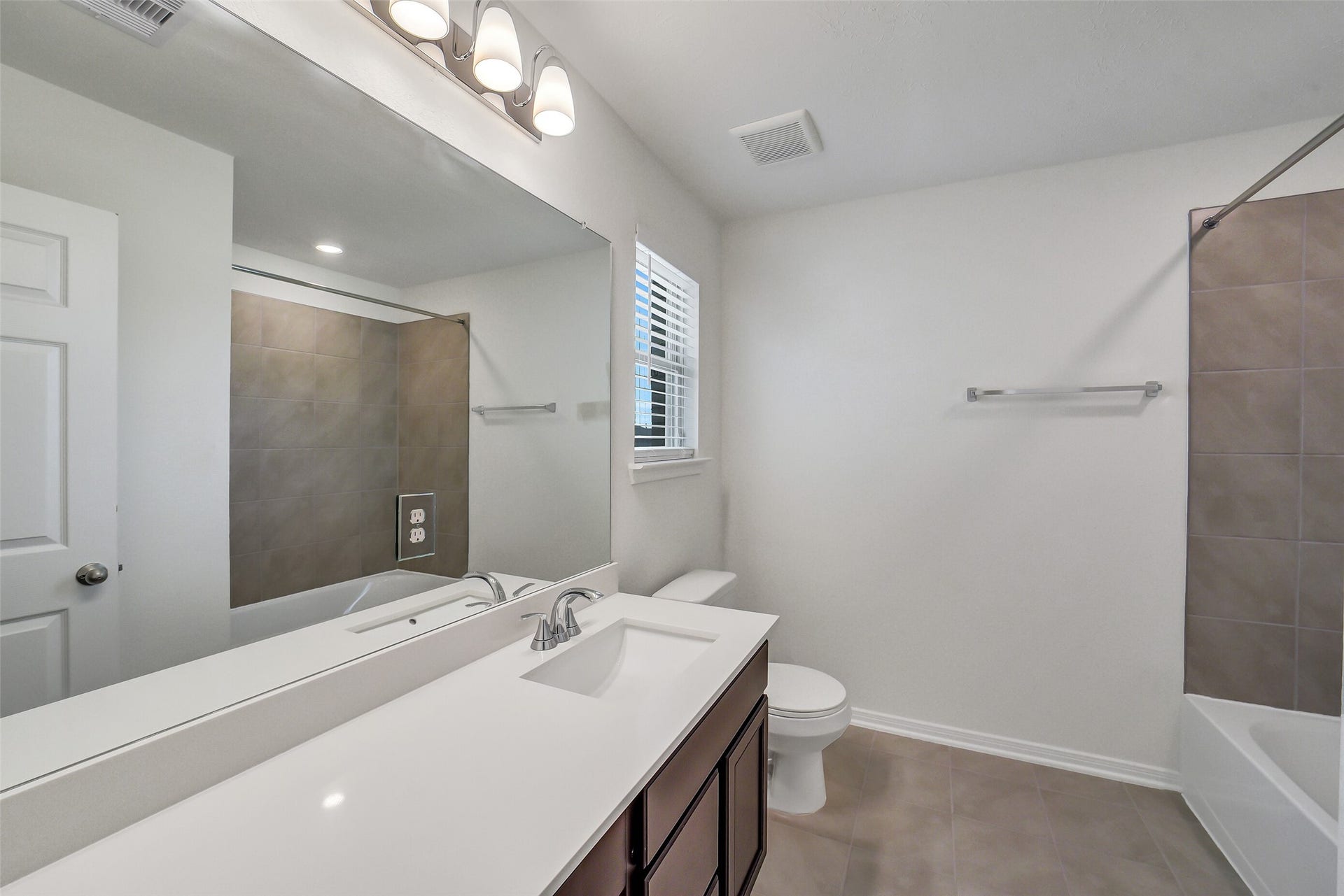2844 Grand Anse Drive, Katy, TX 77493 2844 Grand Anse Drive, Katy, TX 77493