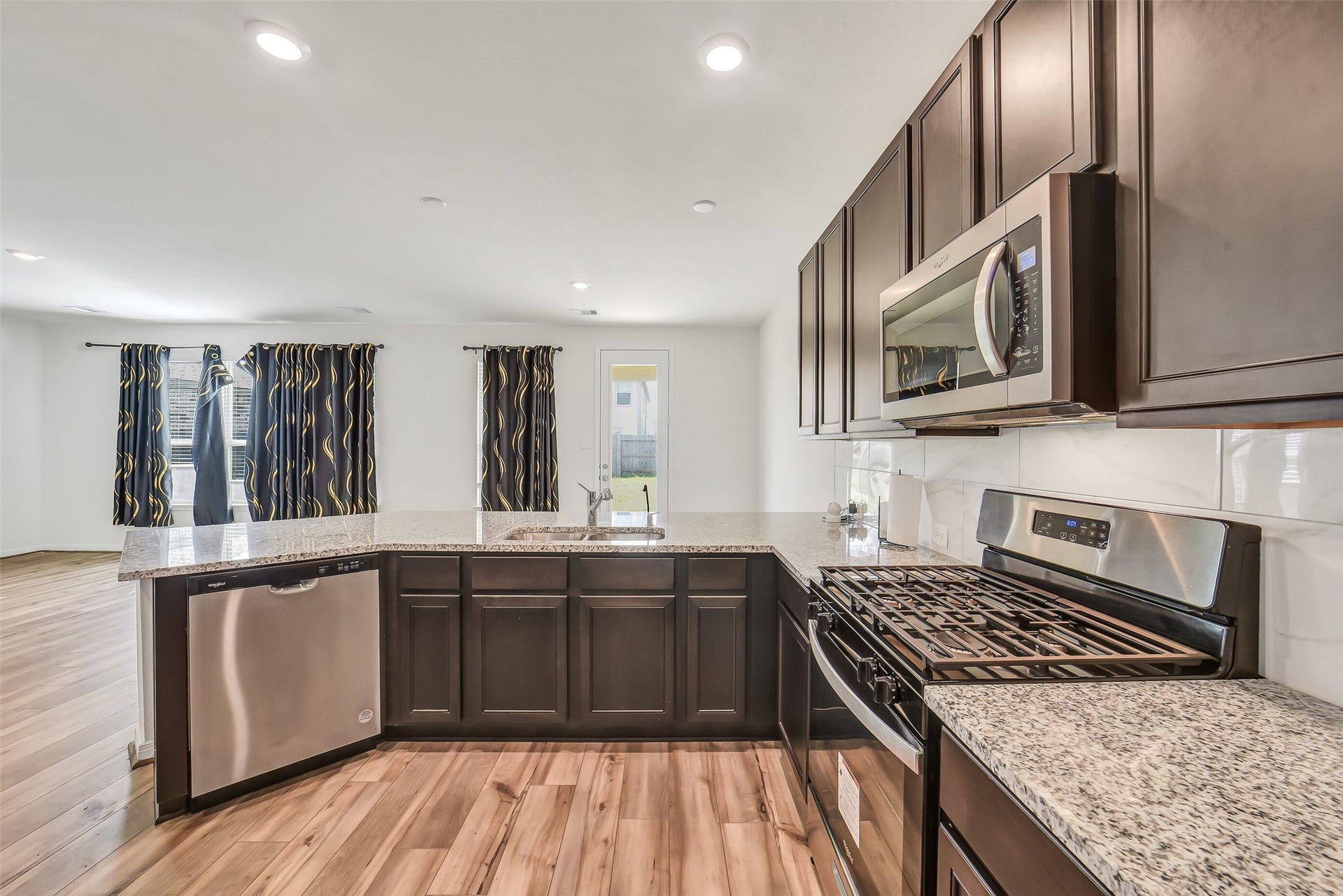 2844 Grand Anse Drive, Katy, TX 77493 2844 Grand Anse Drive, Katy, TX 77493