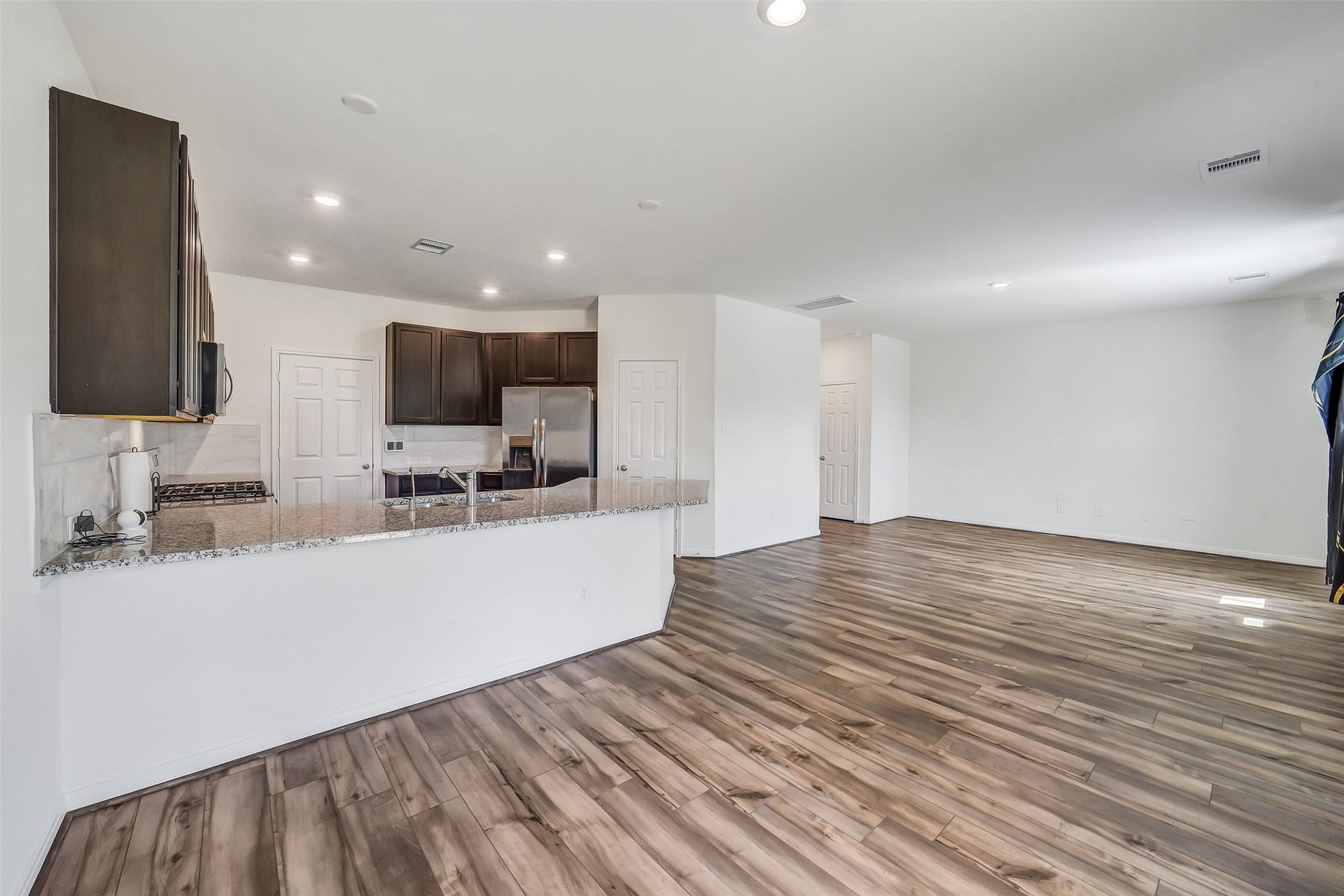 2844 Grand Anse Drive, Katy, TX 77493 2844 Grand Anse Drive, Katy, TX 77493