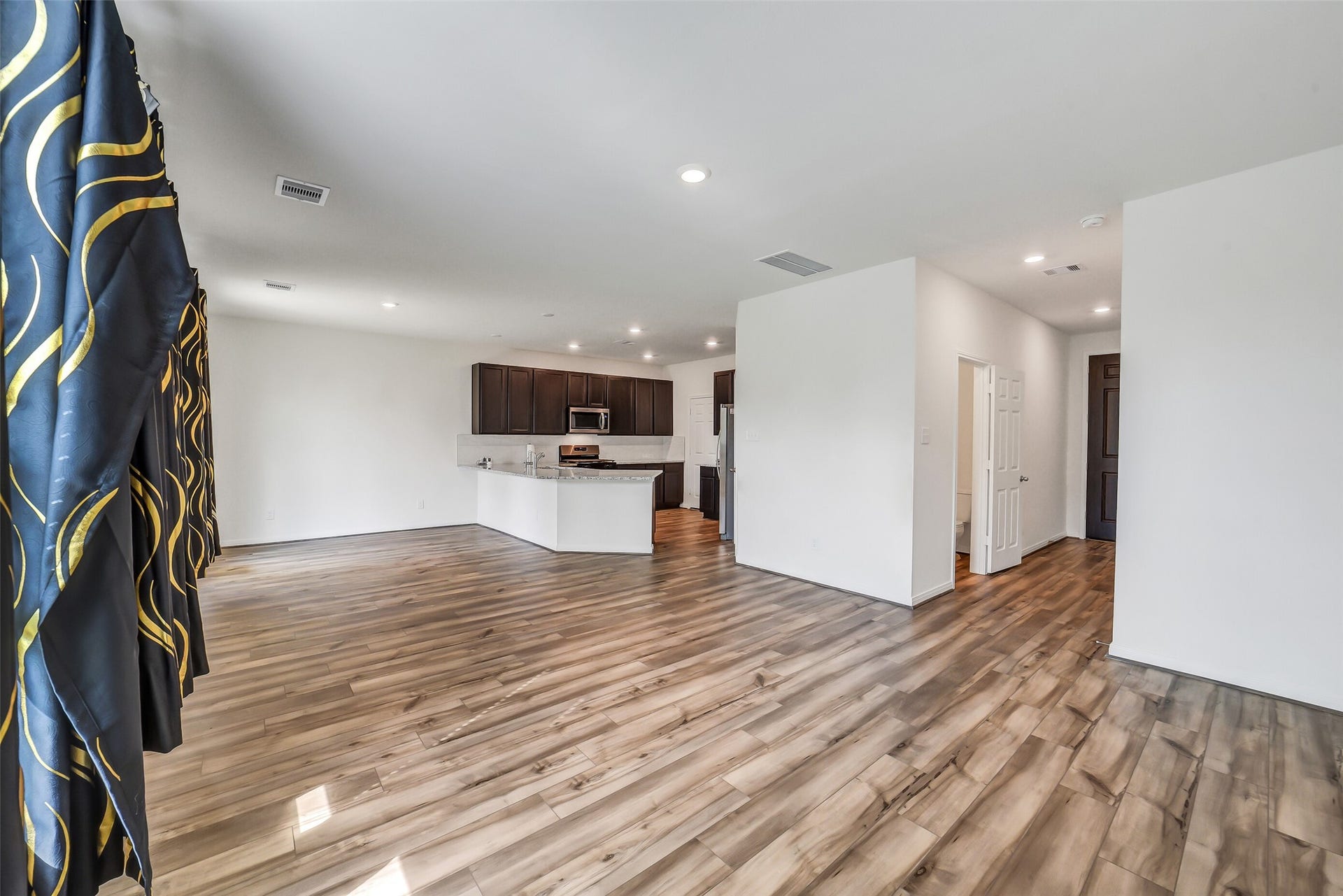 2844 Grand Anse Drive, Katy, TX 77493 2844 Grand Anse Drive, Katy, TX 77493