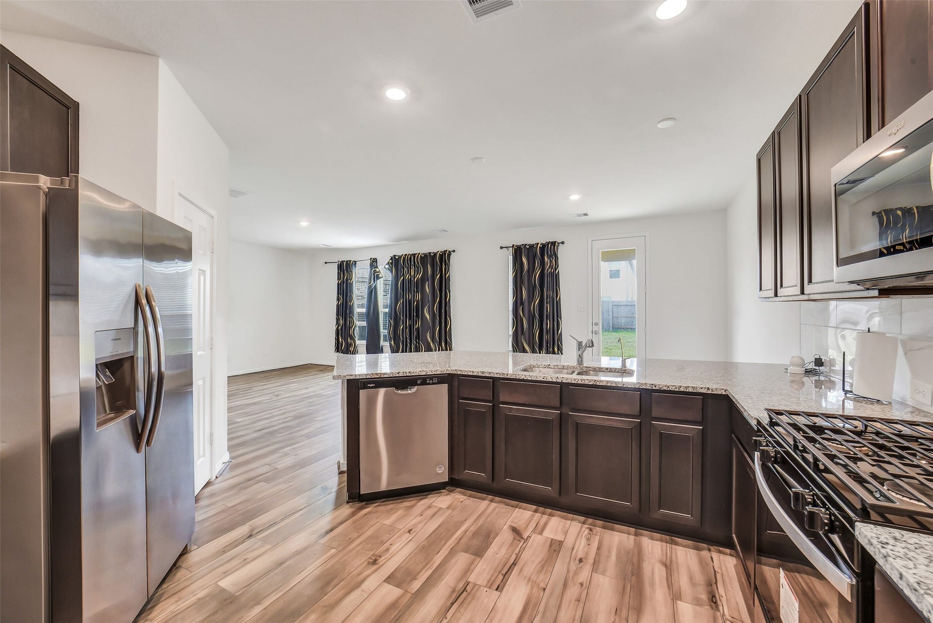 2844 Grand Anse Drive, Katy, TX 77493 2844 Grand Anse Drive, Katy, TX 77493