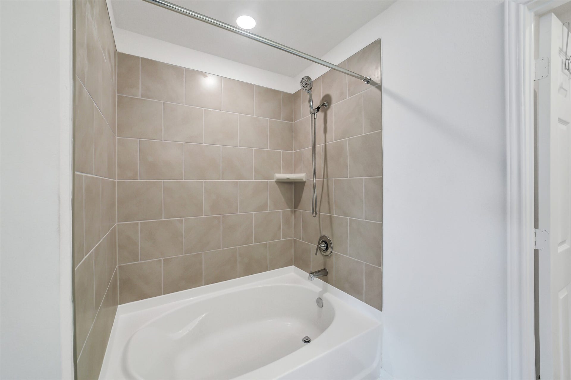 2844 Grand Anse Drive, Katy, TX 77493 2844 Grand Anse Drive, Katy, TX 77493
