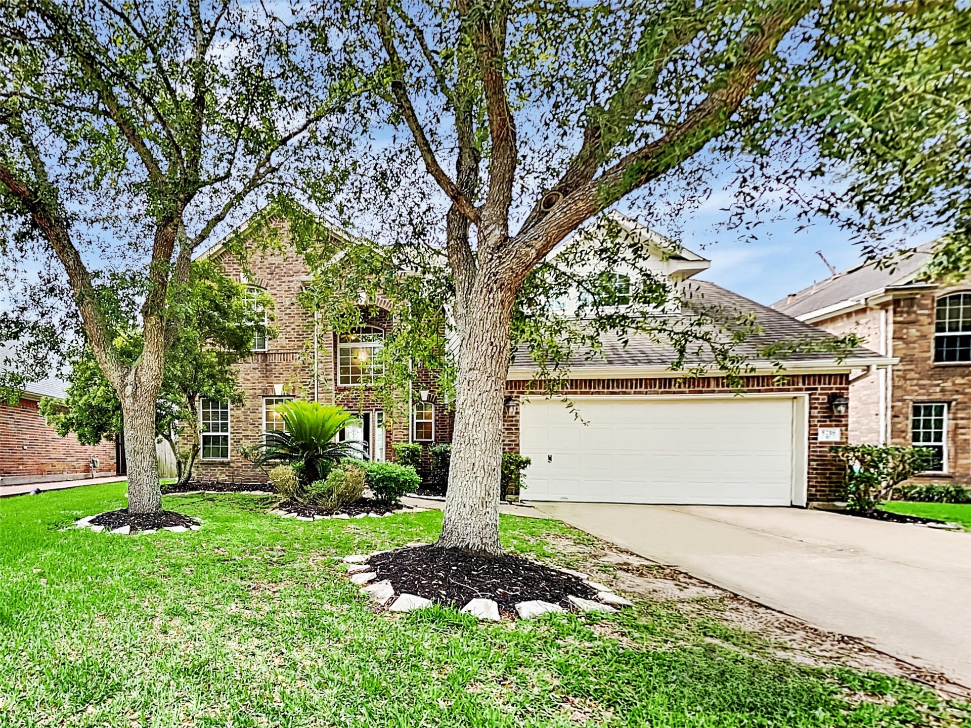 5718 Emerald Brook Lane, League City, TX 77573 5718 Emerald Brook Lane, League City, TX 77573