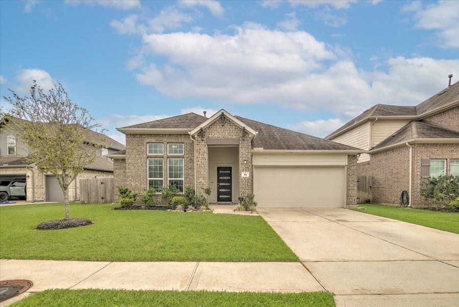 Property photo for 314 Cabernet Drive, Alvin, TX