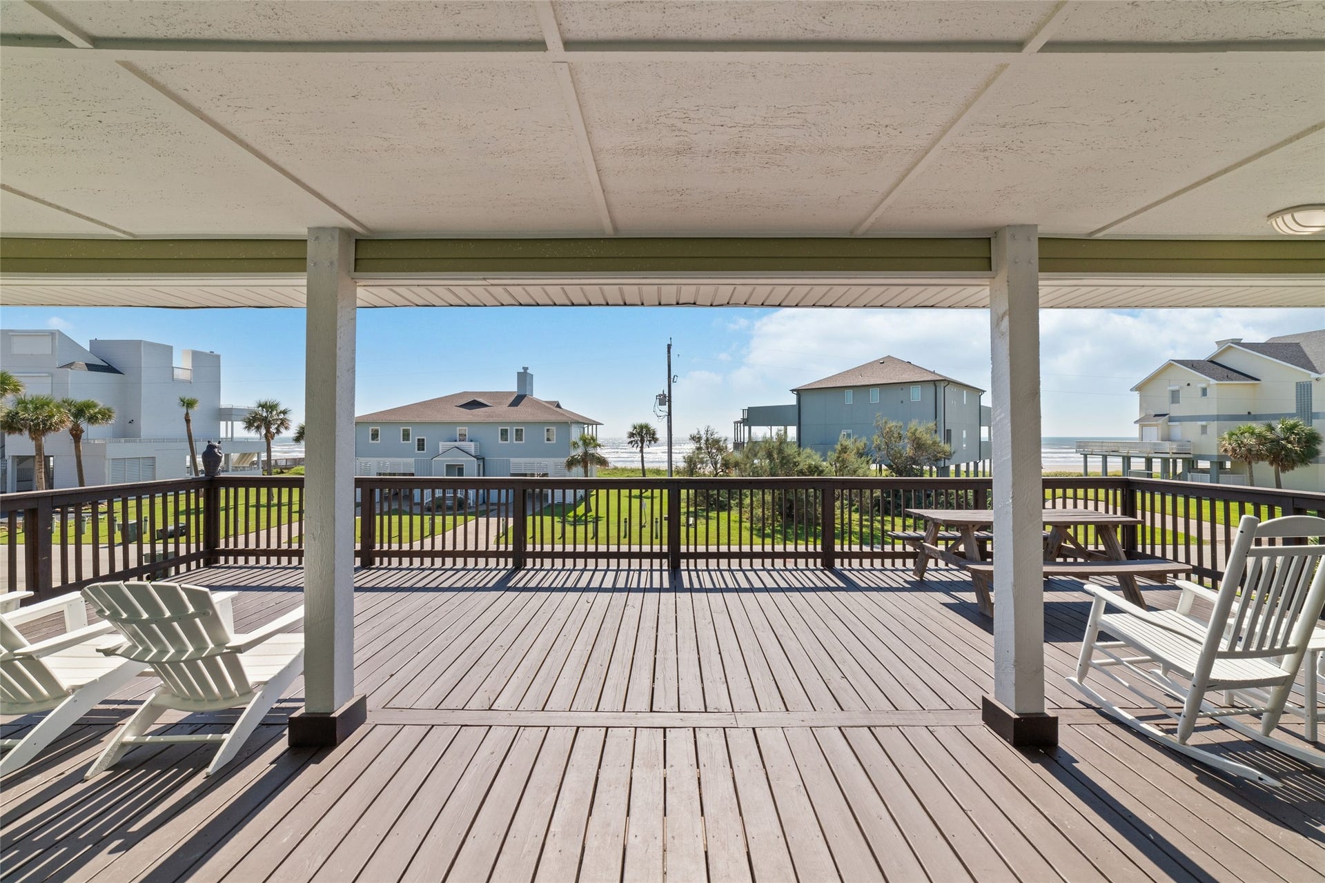 18506 E De Vaca, Galveston, TX 77554 18506 E De Vaca, Galveston, TX 77554