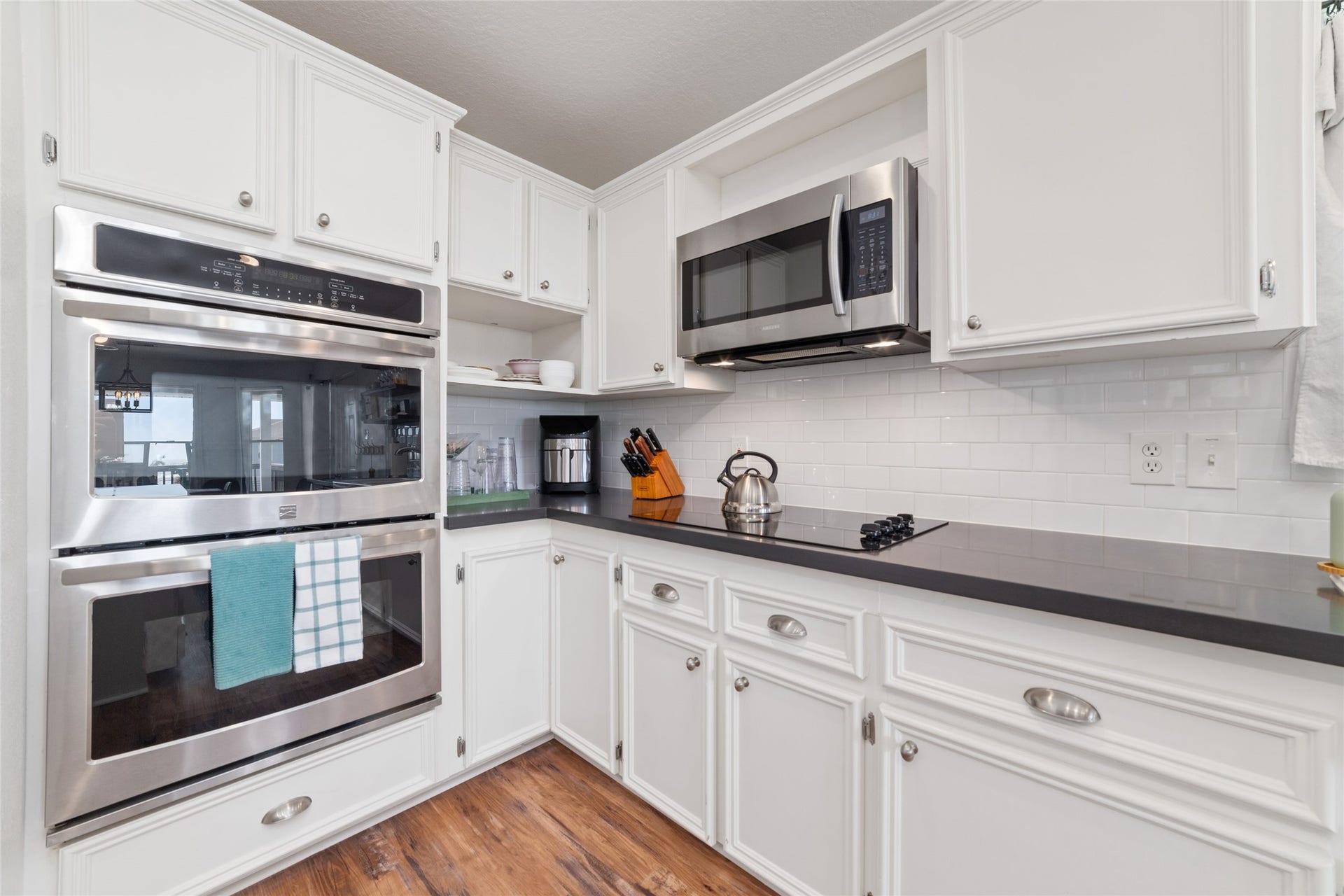 18506 E De Vaca, Galveston, TX 77554 18506 E De Vaca, Galveston, TX 77554