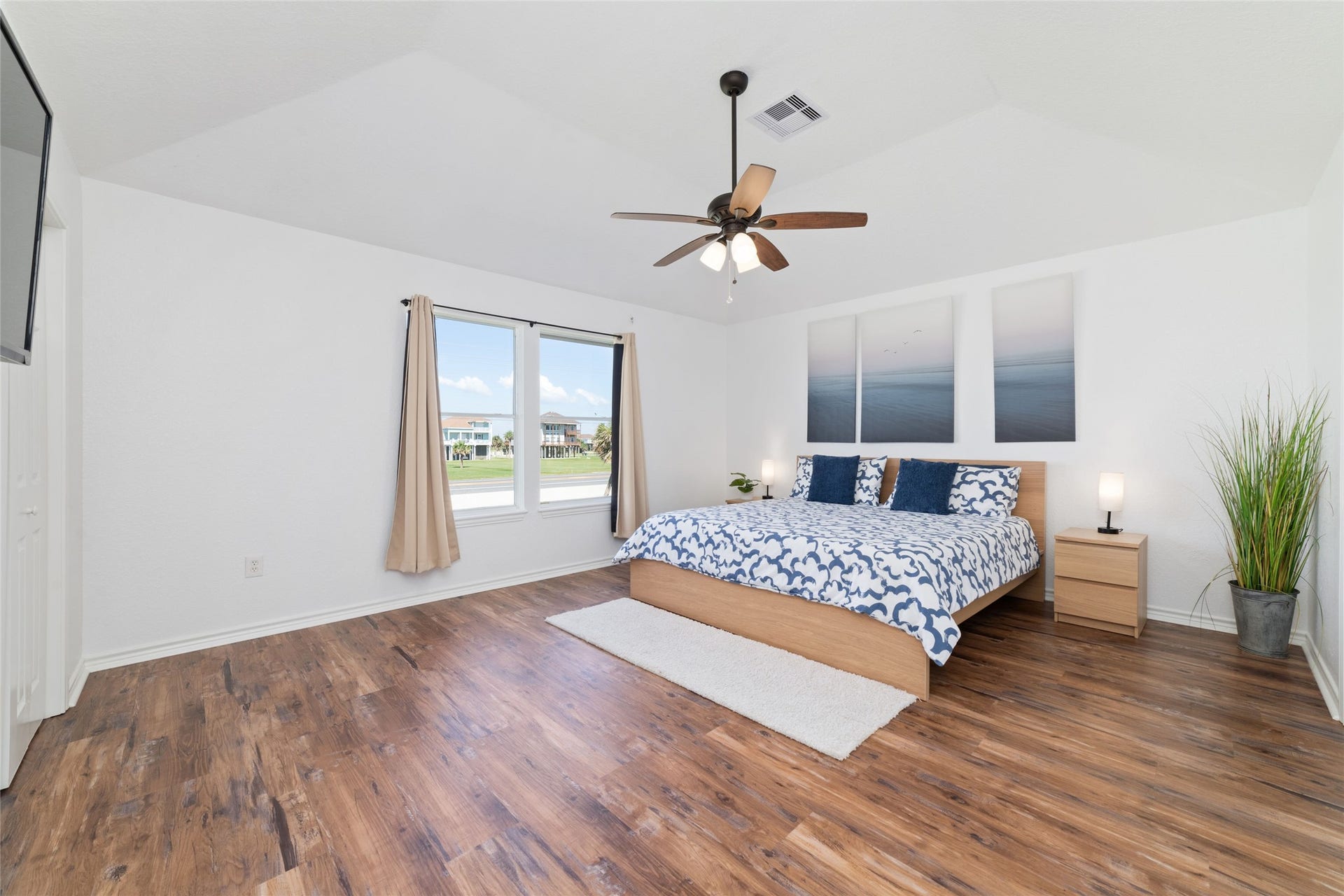 18506 E De Vaca, Galveston, TX 77554 18506 E De Vaca, Galveston, TX 77554