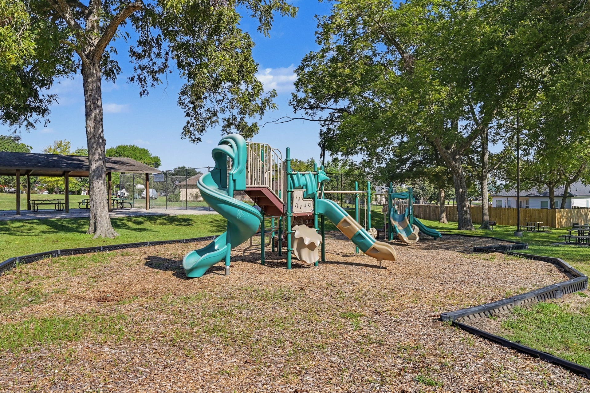 10815 Twin Circles Drive, Montgomery, TX 77356 10815 Twin Circles Drive, Montgomery, TX 77356