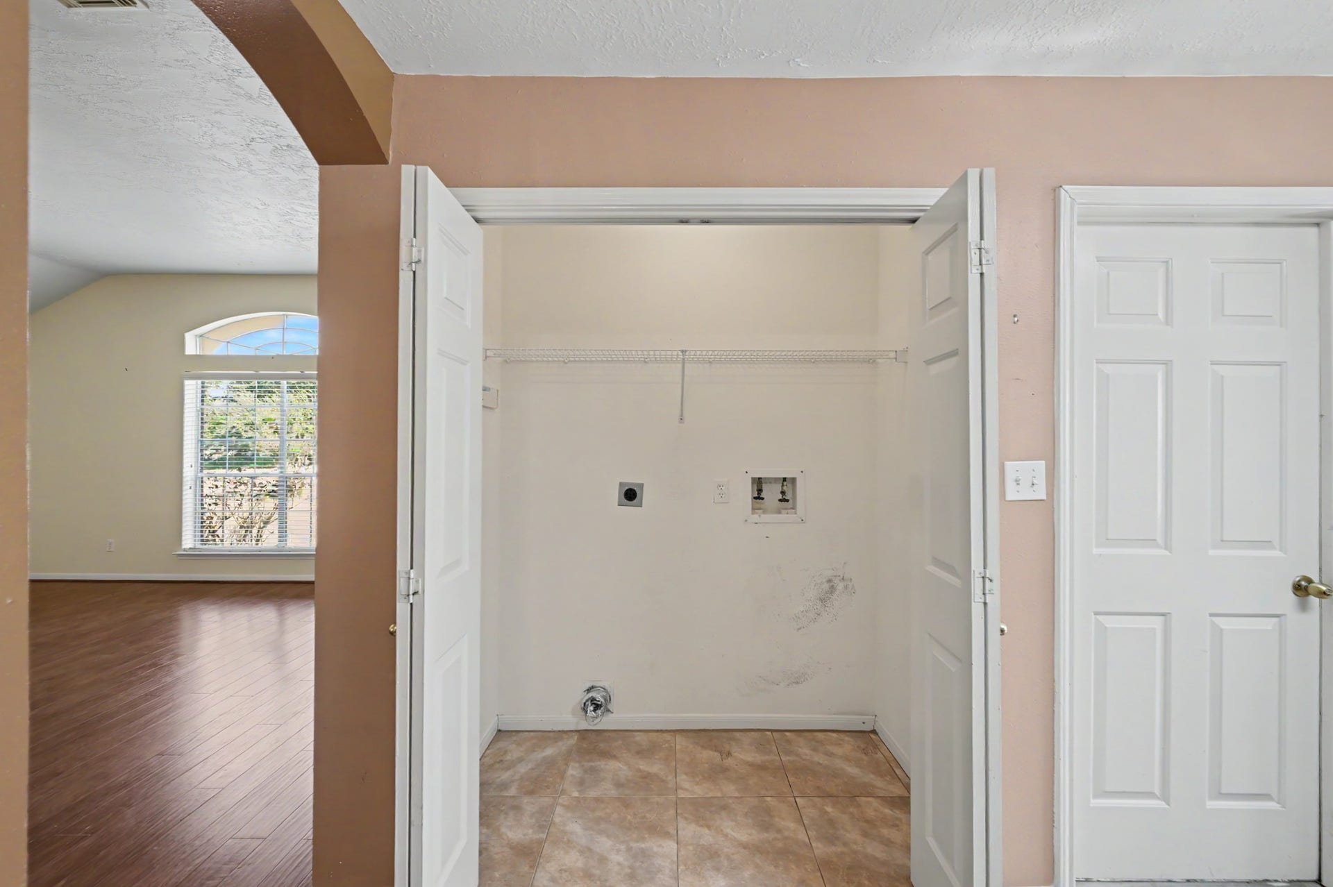 10815 Twin Circles Drive, Montgomery, TX 77356 10815 Twin Circles Drive, Montgomery, TX 77356
