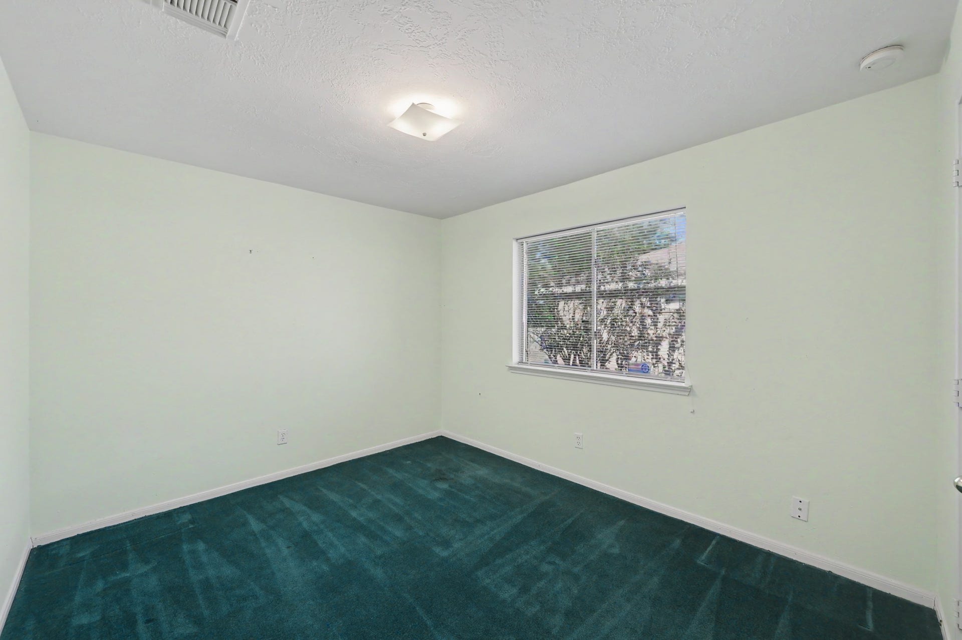 10815 Twin Circles Drive, Montgomery, TX 77356 10815 Twin Circles Drive, Montgomery, TX 77356