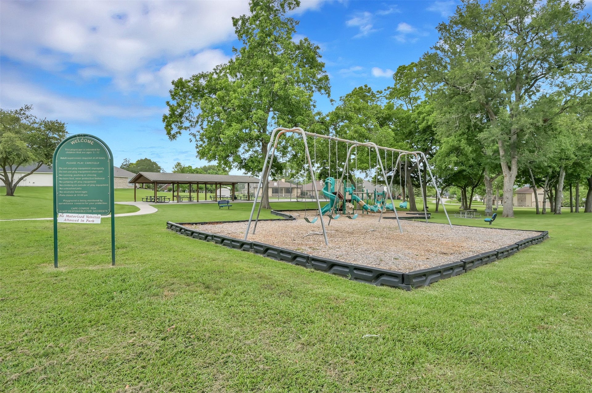 10815 Twin Circles Drive, Montgomery, TX 77356 10815 Twin Circles Drive, Montgomery, TX 77356