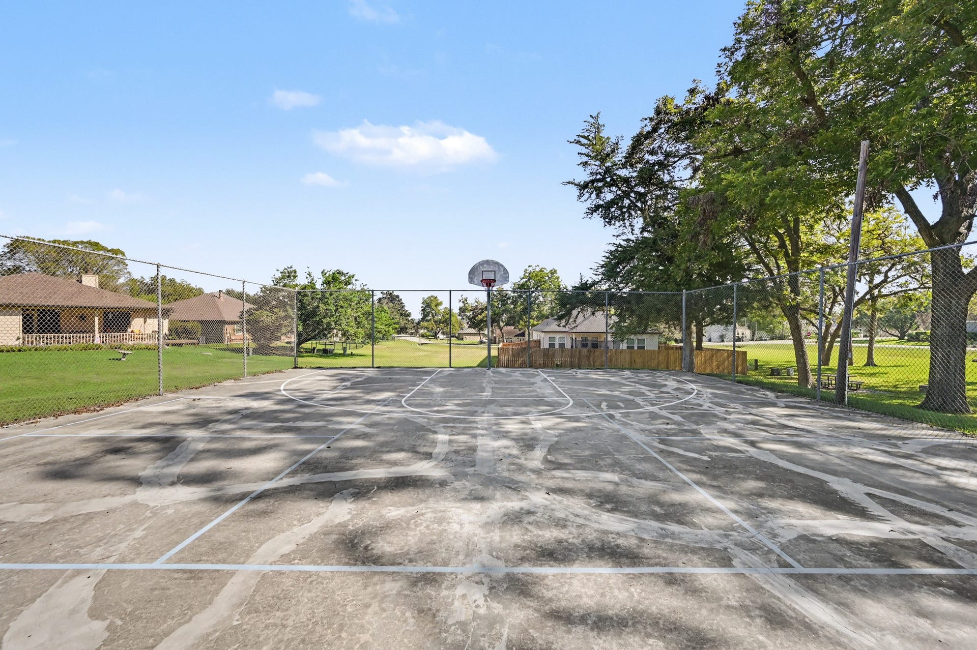 10815 Twin Circles Drive, Montgomery, TX 77356 10815 Twin Circles Drive, Montgomery, TX 77356
