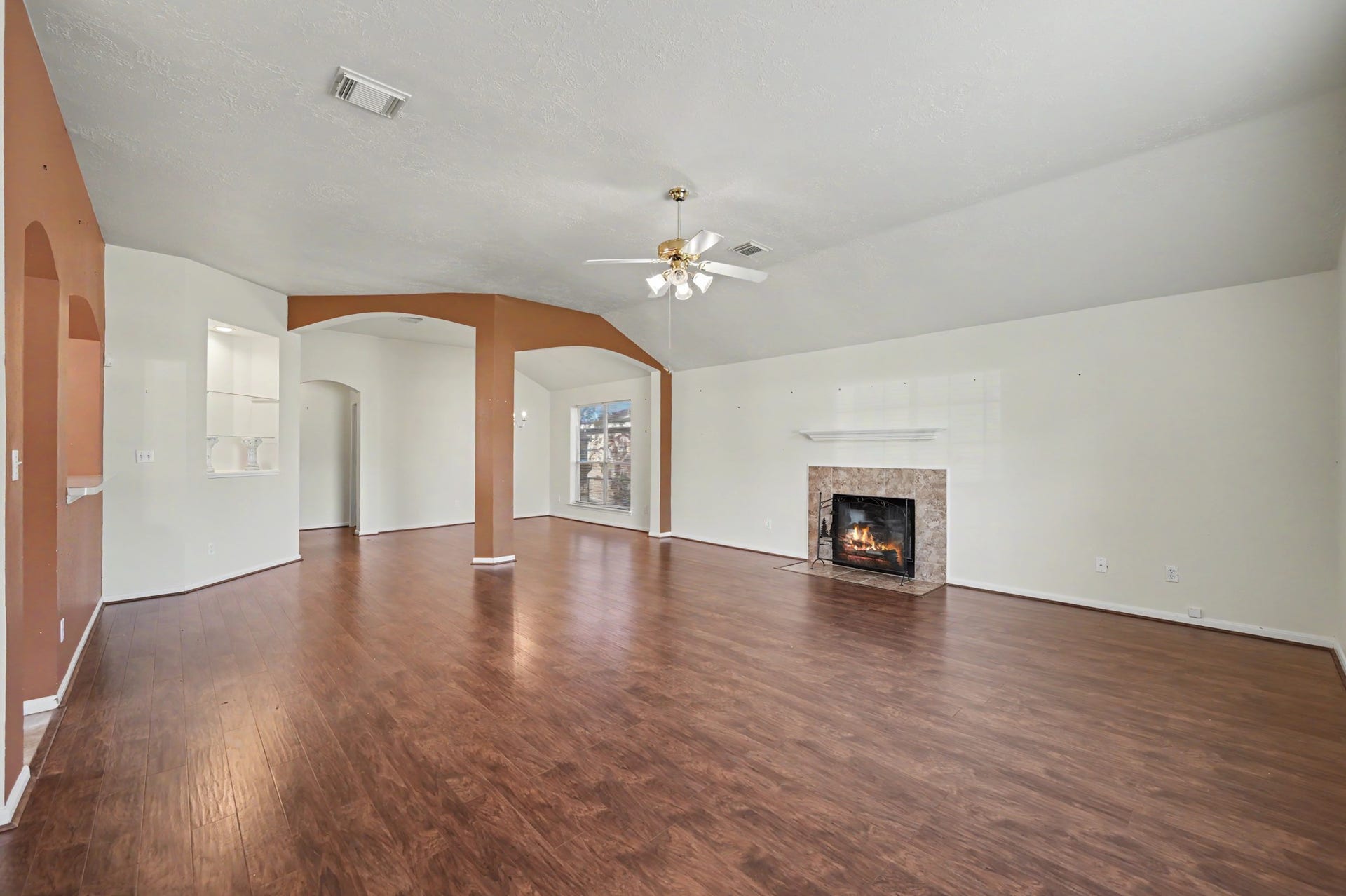 10815 Twin Circles Drive, Montgomery, TX 77356 10815 Twin Circles Drive, Montgomery, TX 77356