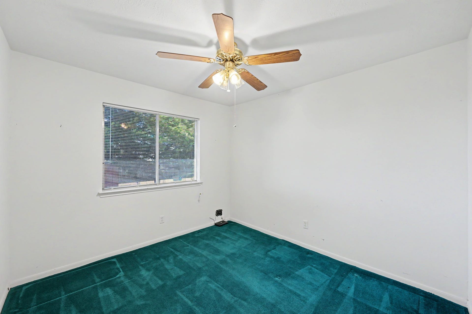 10815 Twin Circles Drive, Montgomery, TX 77356 10815 Twin Circles Drive, Montgomery, TX 77356