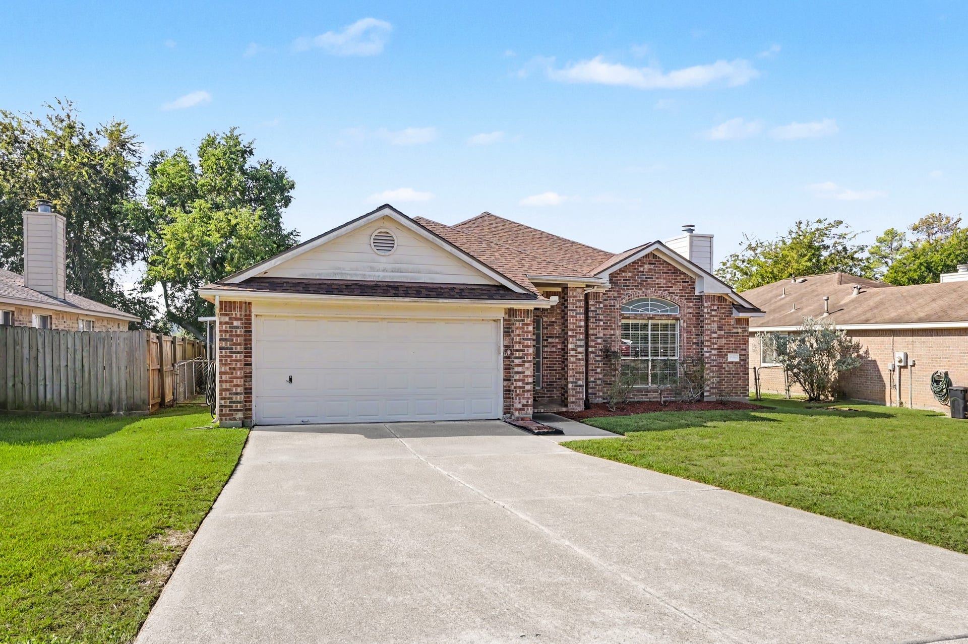 10815 Twin Circles Drive, Montgomery, TX 77356 10815 Twin Circles Drive, Montgomery, TX 77356