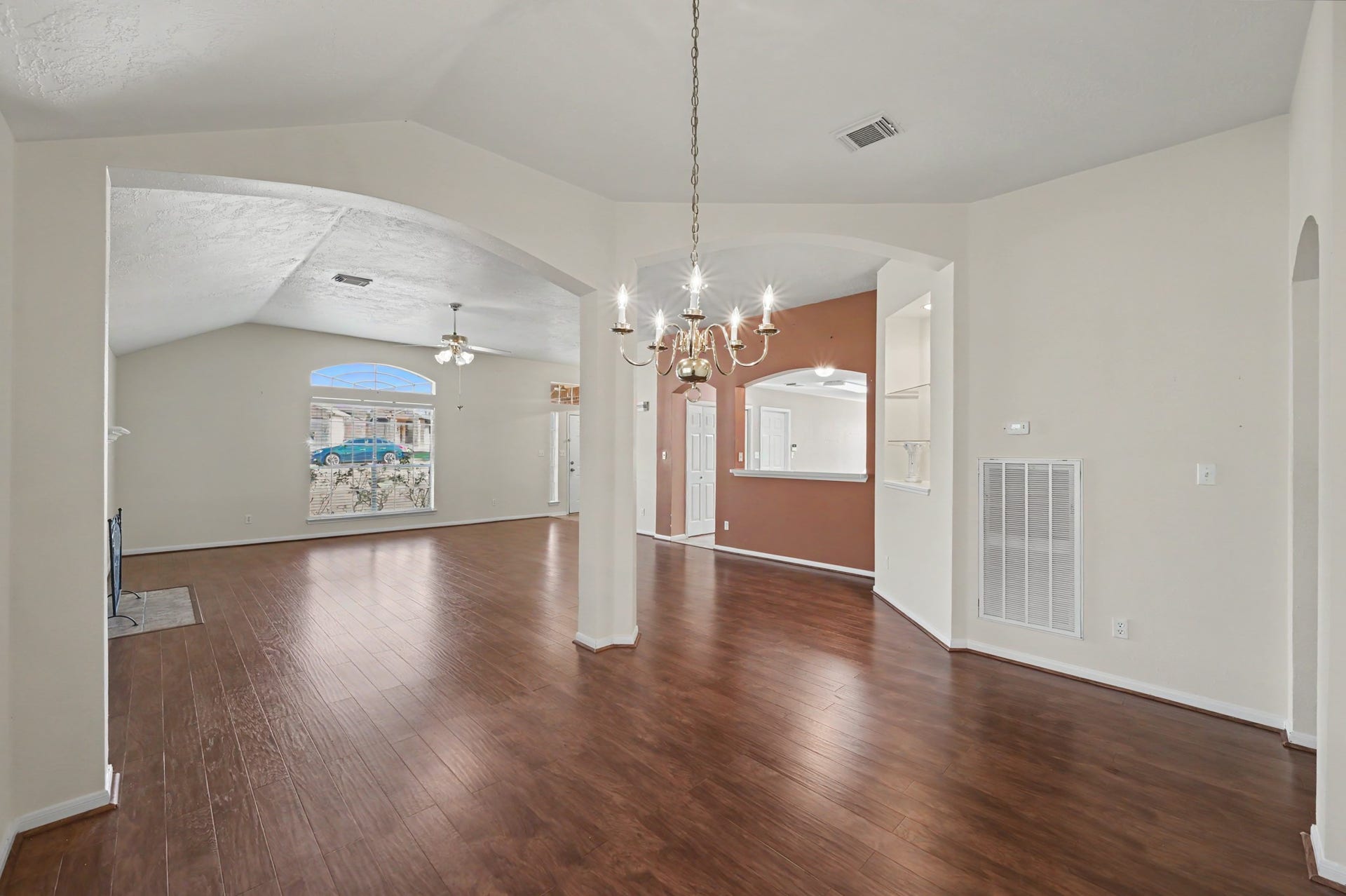 10815 Twin Circles Drive, Montgomery, TX 77356 10815 Twin Circles Drive, Montgomery, TX 77356