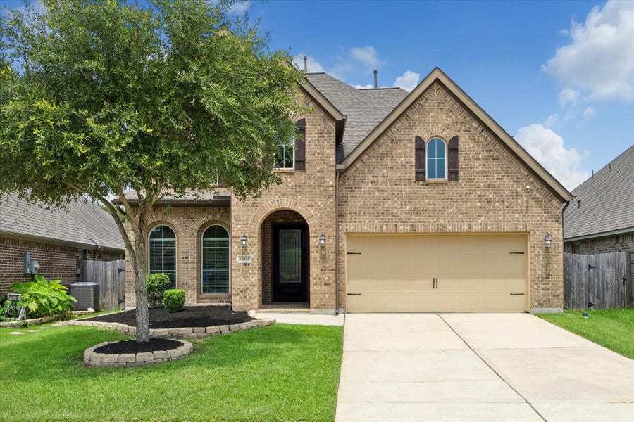 Property photo for 13835 Arbor Meadows Lane, Pearland, TX