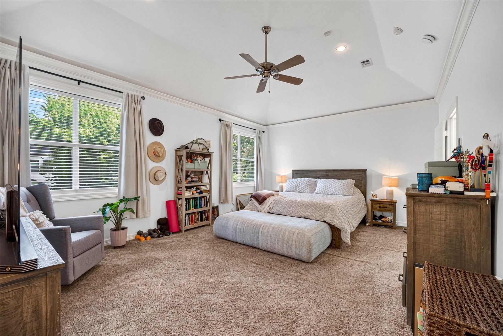 5217 Beech Street, Bellaire, TX 77401 5217 Beech Street, Bellaire, TX 77401