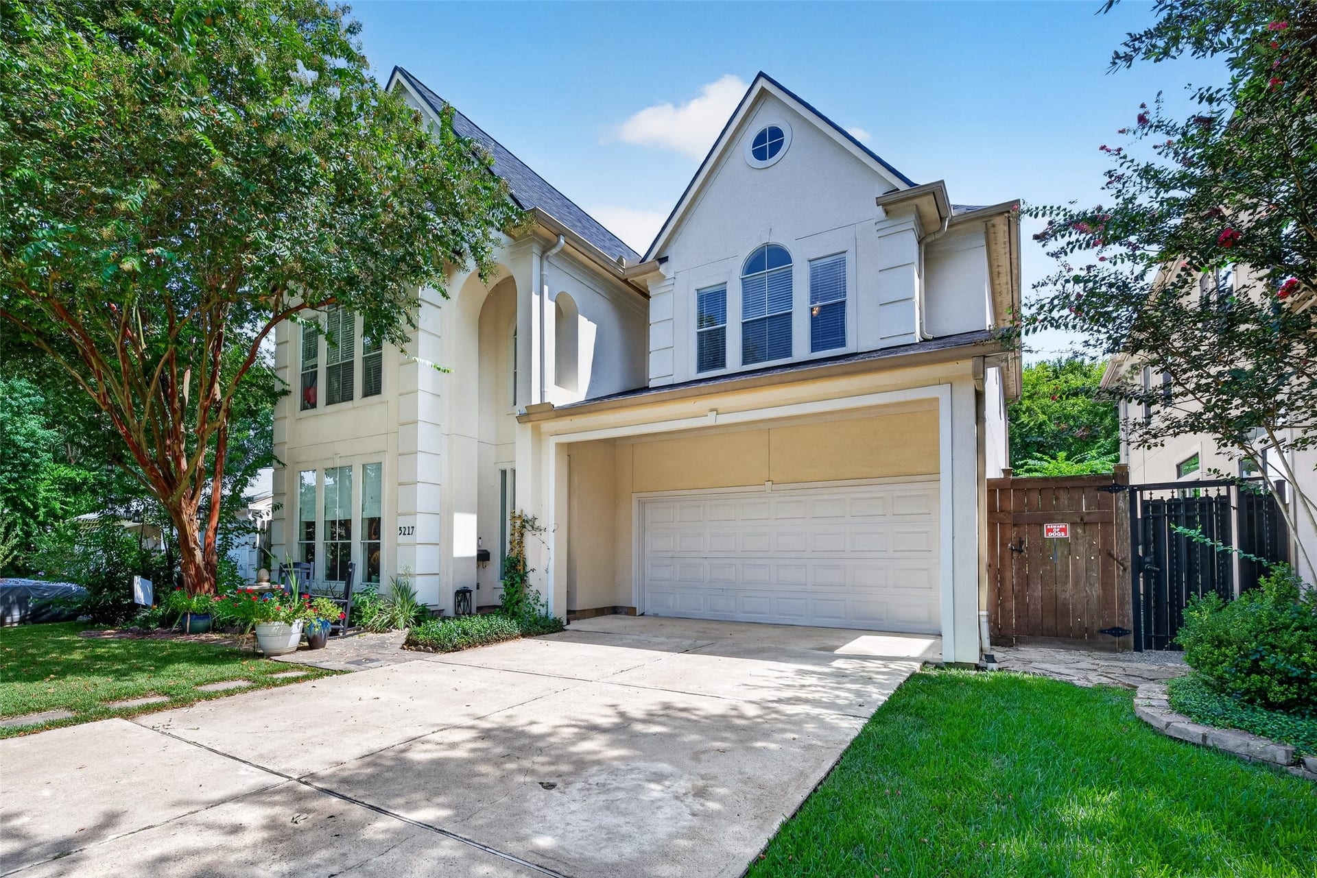 5217 Beech Street, Bellaire, TX 77401 5217 Beech Street, Bellaire, TX 77401