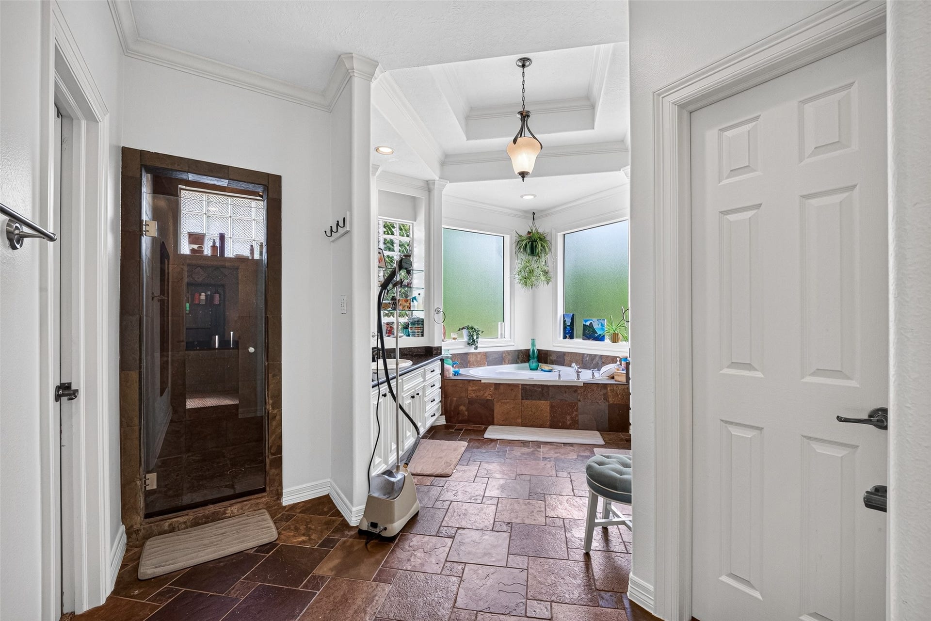 5217 Beech Street, Bellaire, TX 77401 5217 Beech Street, Bellaire, TX 77401