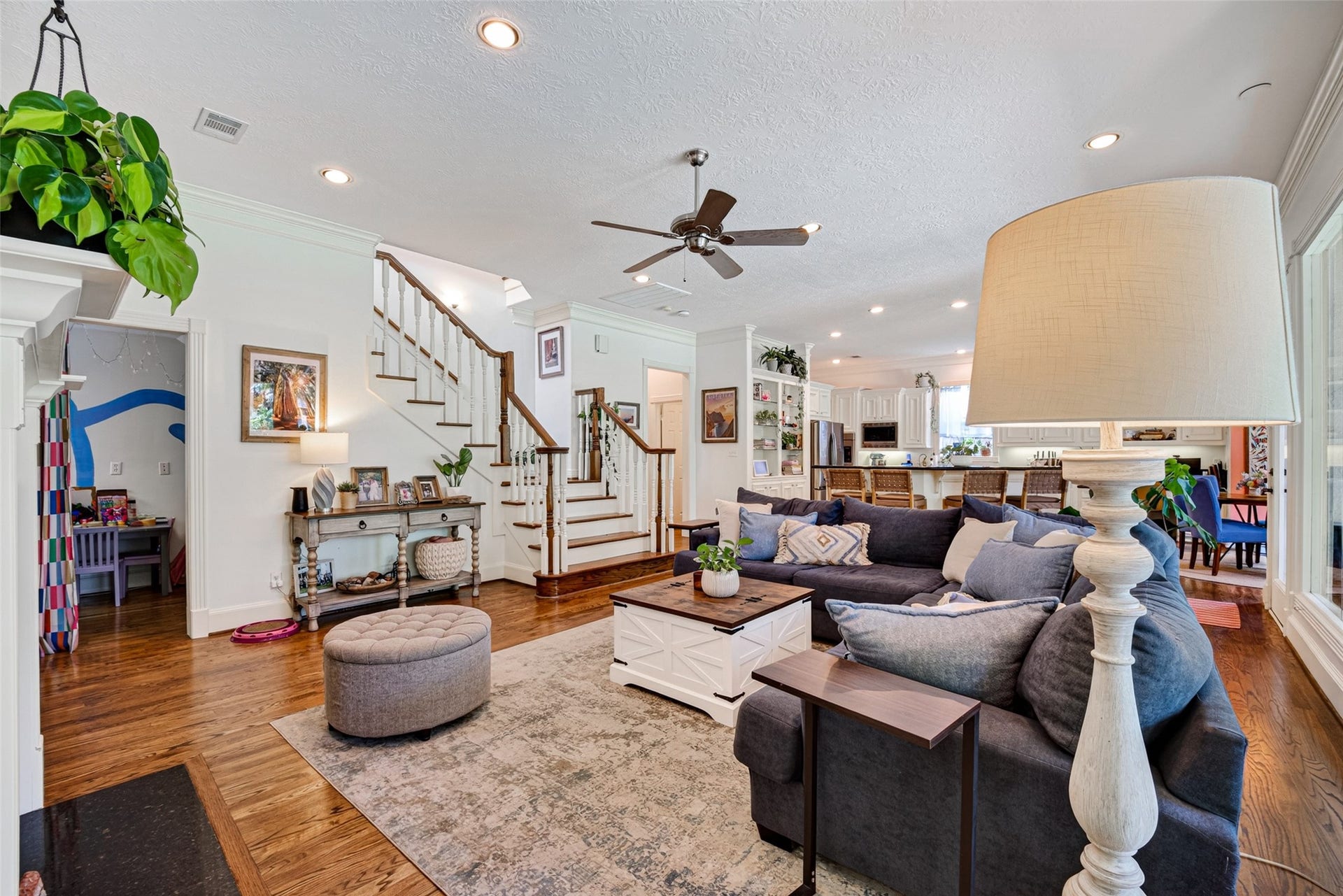 5217 Beech Street, Bellaire, TX 77401 5217 Beech Street, Bellaire, TX 77401
