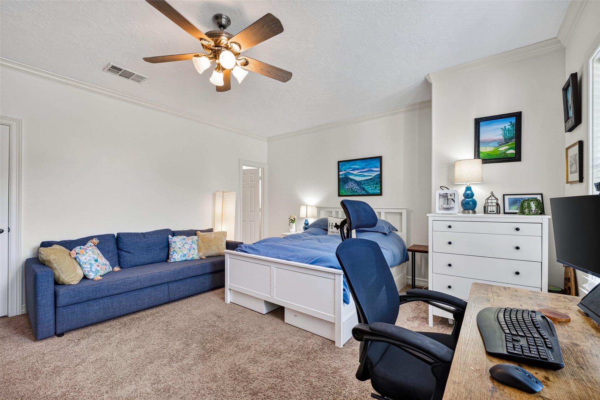 5217 Beech Street, Bellaire, TX 77401 5217 Beech Street, Bellaire, TX 77401