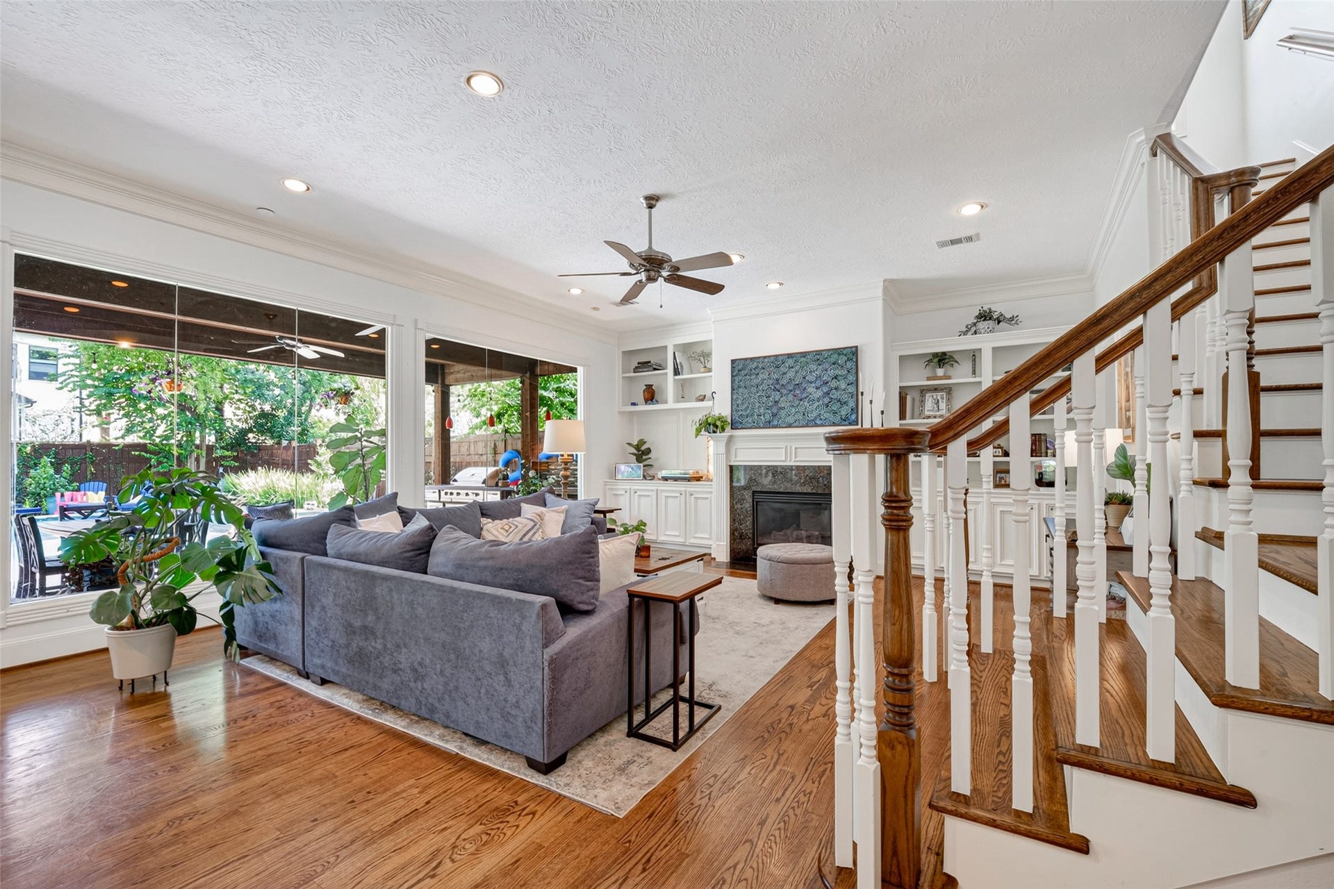 5217 Beech Street, Bellaire, TX 77401 5217 Beech Street, Bellaire, TX 77401