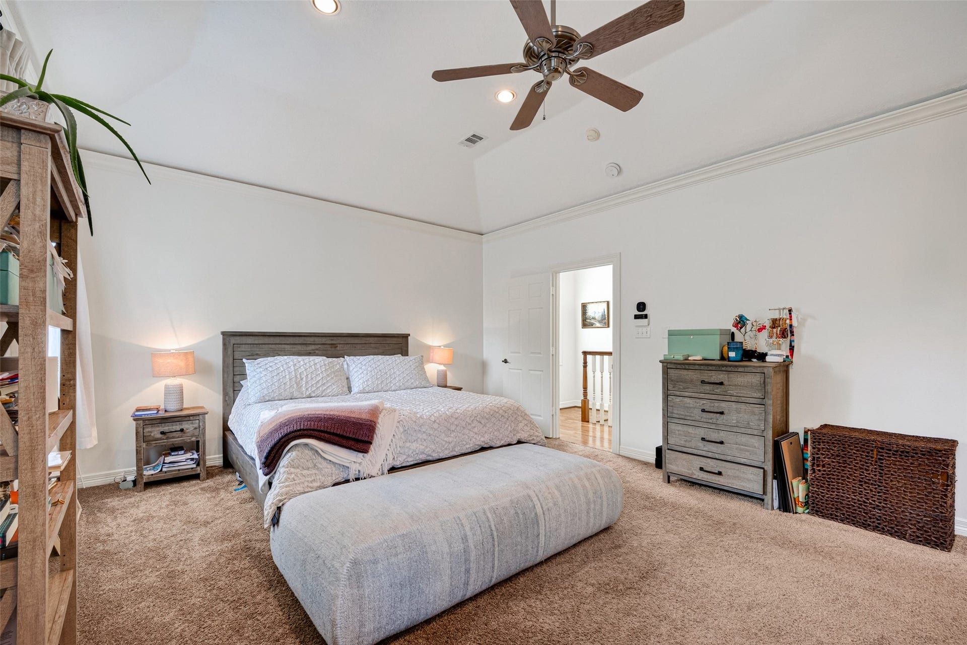 5217 Beech Street, Bellaire, TX 77401 5217 Beech Street, Bellaire, TX 77401