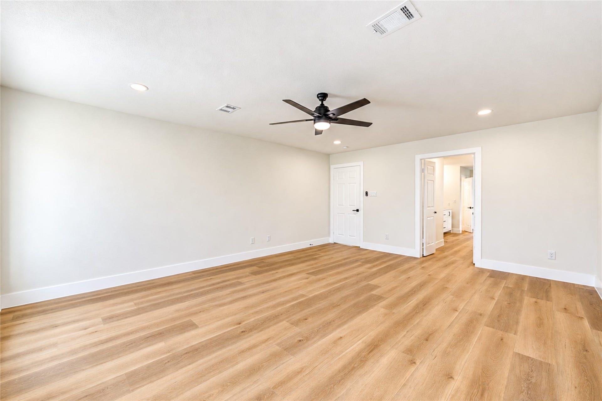 6735 Coral Ridge Road, Houston, TX 77069
