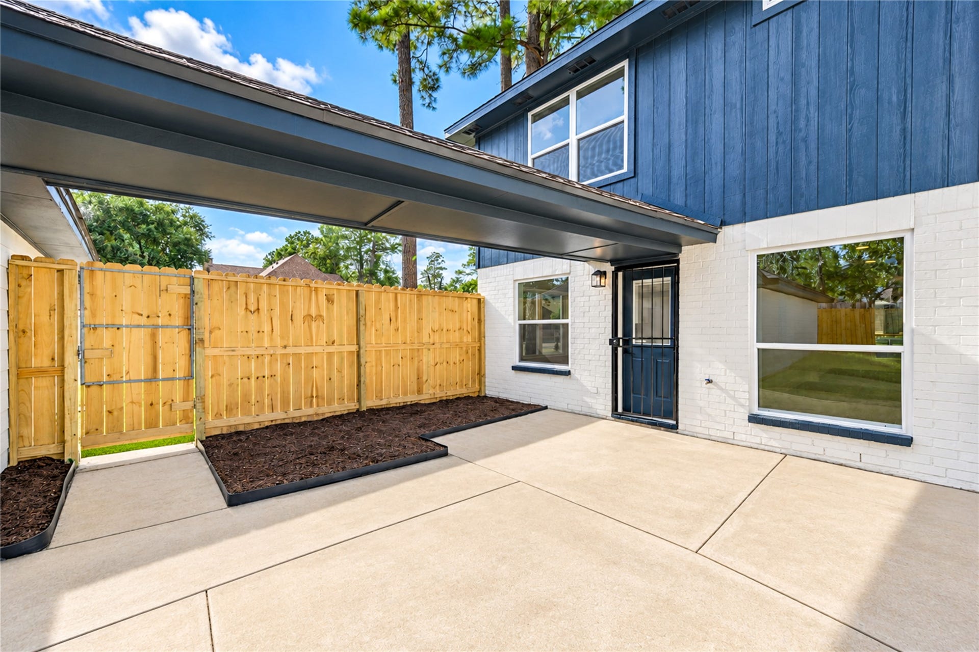 6735 Coral Ridge Road, Houston, TX 77069