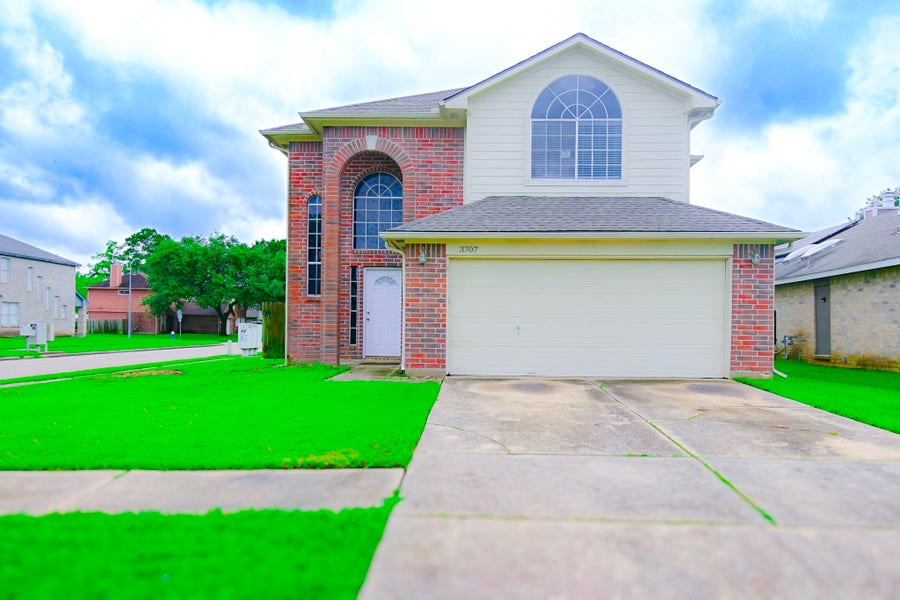 Property photo for 3707 Villa Glen Drive, Houston, TX