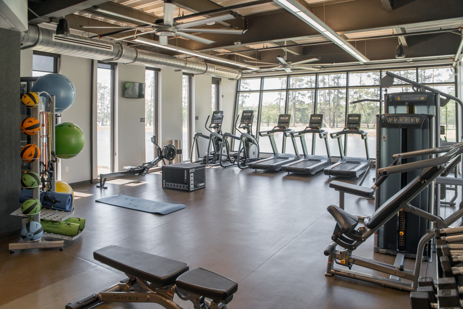 706 Santa Elena Trail, Conroe, TX 77304 Grand Central Park features pickleball, volleyball, and basketball courts for an active and social lifestyle.