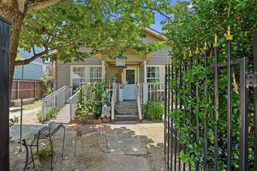 Property photo for 1205 Idylwild Street, Houston, TX