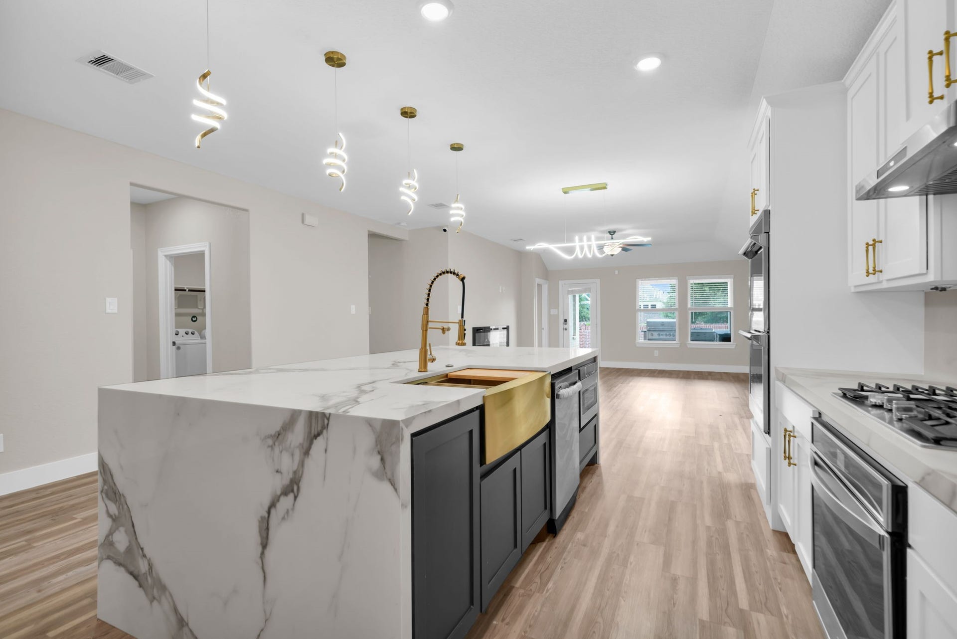 2082 Gadwall drive, Conroe, TX 77384 Kitchen
