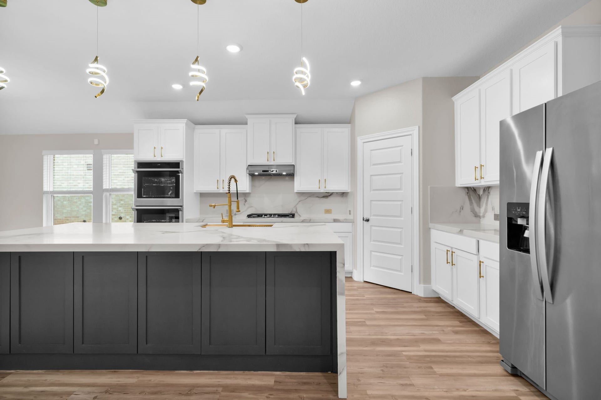 2082 Gadwall drive, Conroe, TX 77384 Kitchen