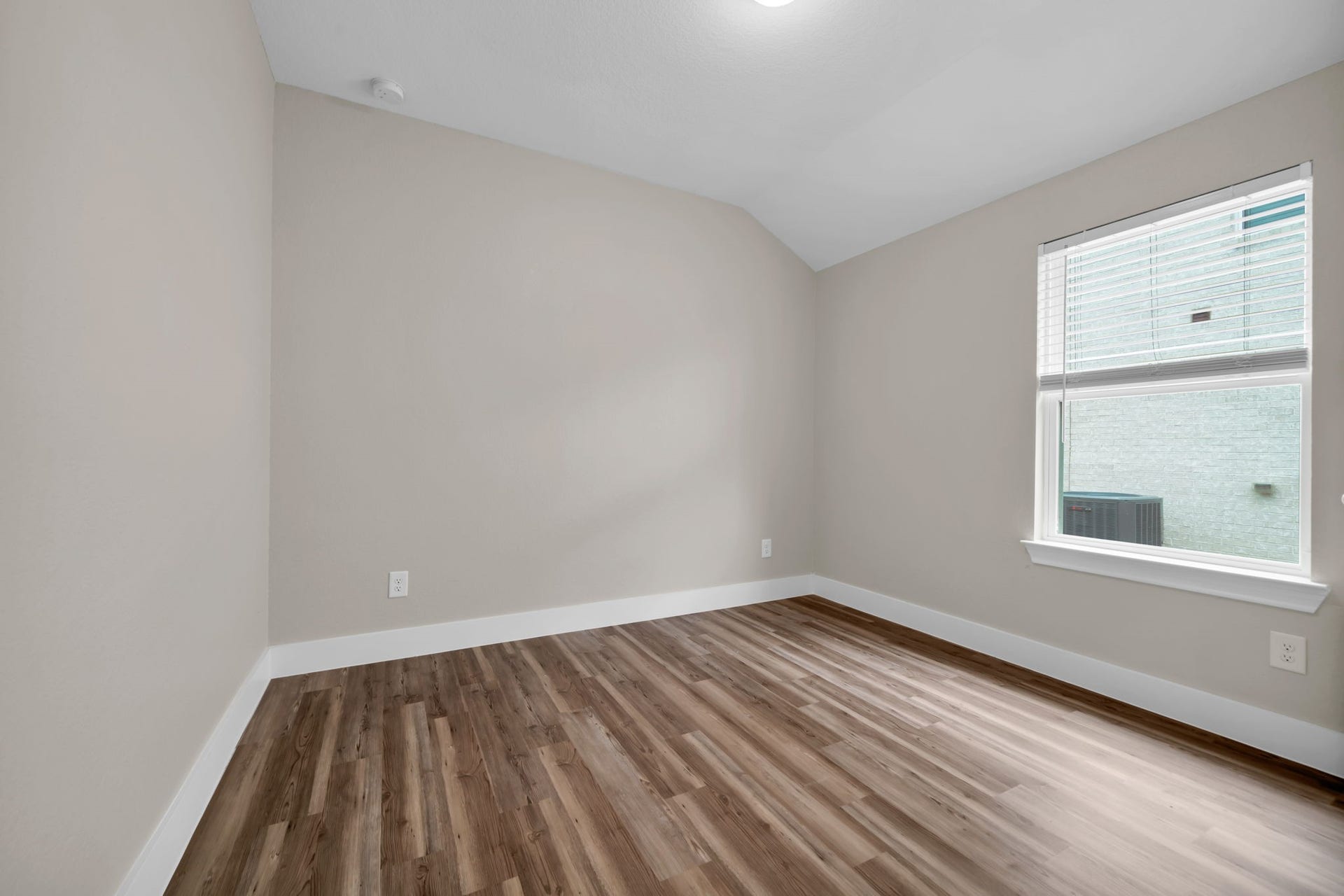 2082 Gadwall drive, Conroe, TX 77384 Bed Room 1