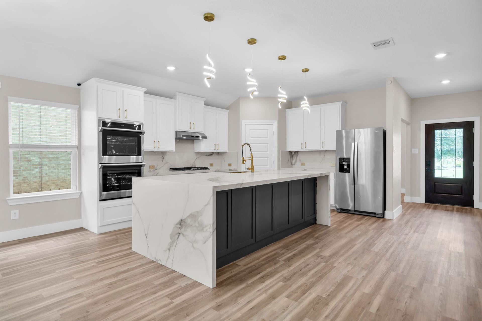 2082 Gadwall drive, Conroe, TX 77384 Kitchen