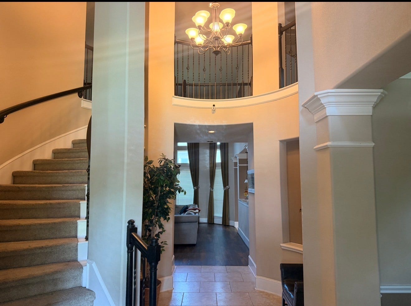 13407 Great Creek Drive, Pearland, TX 77584 Entry Rotunda