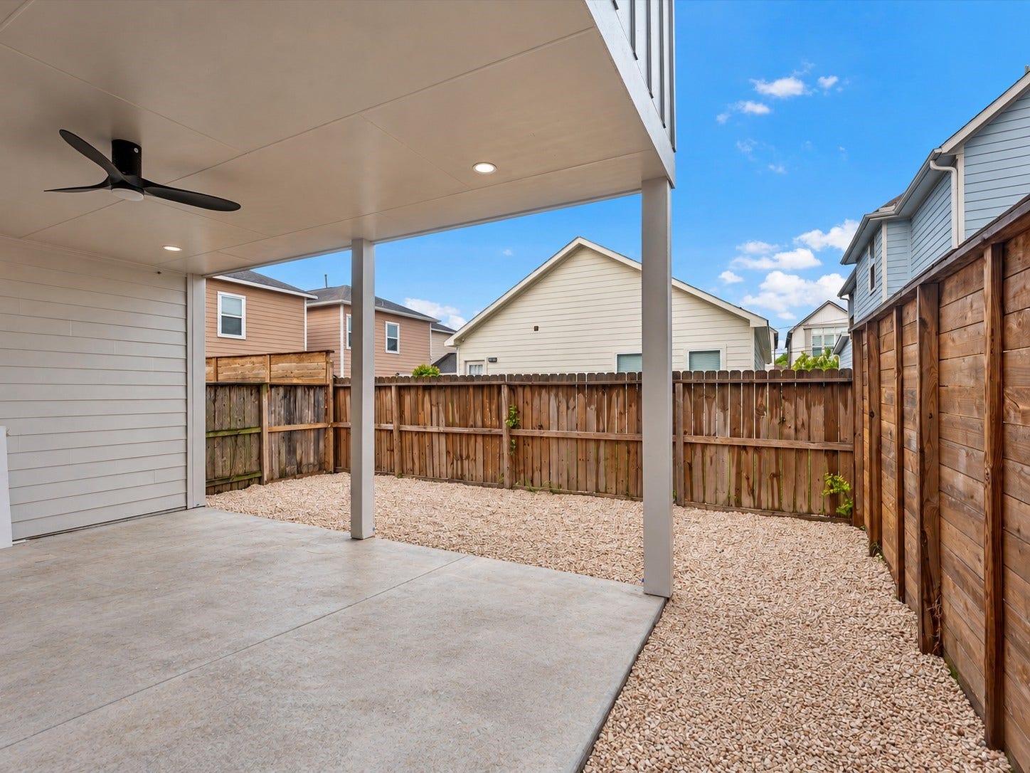 3307 Delhi Street, Houston, TX 77022 3307 Delhi Street, Houston, TX 77022