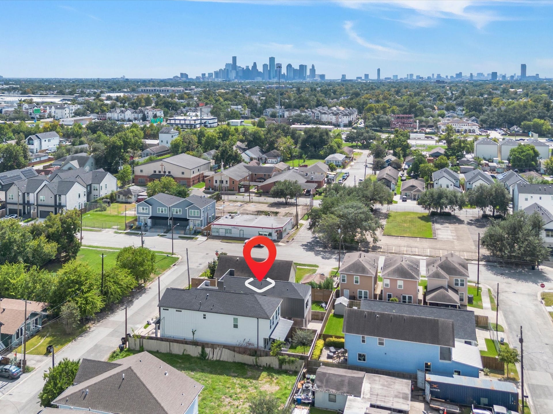 3307 Delhi Street, Houston, TX 77022 3307 Delhi Street, Houston, TX 77022