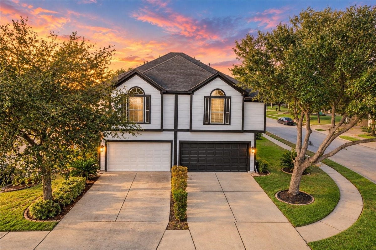 16555 Pentonshire Lane, Houston, TX 77090 16555 Pentonshire Lane, Houston, TX 77090