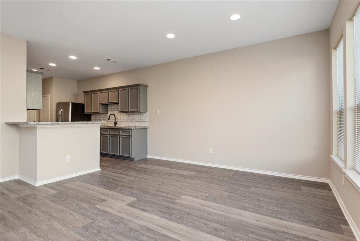16555 Pentonshire Lane, Houston, TX 77090 16555 Pentonshire Lane, Houston, TX 77090