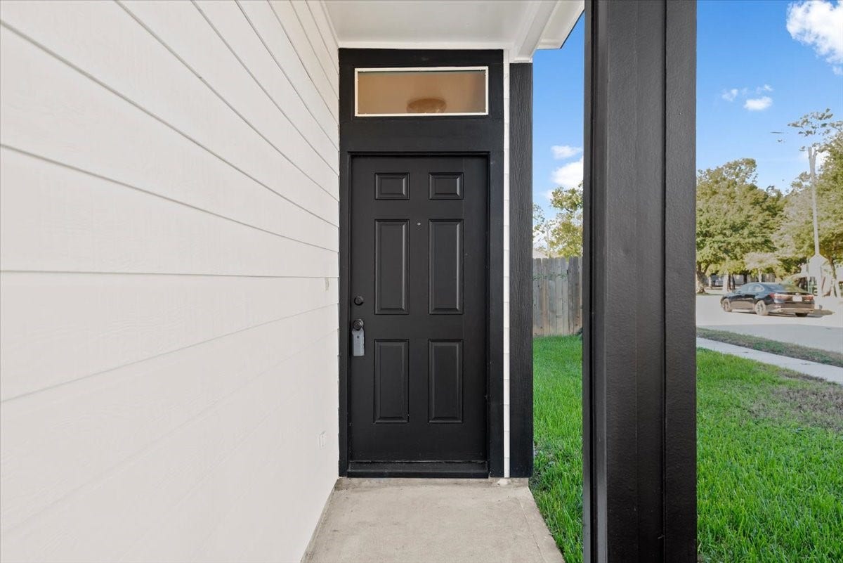 16555 Pentonshire Lane, Houston, TX 77090 16555 Pentonshire Lane, Houston, TX 77090