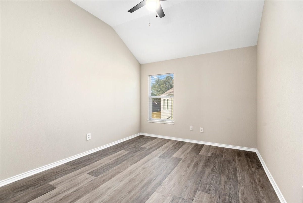 16555 Pentonshire Lane, Houston, TX 77090 16555 Pentonshire Lane, Houston, TX 77090