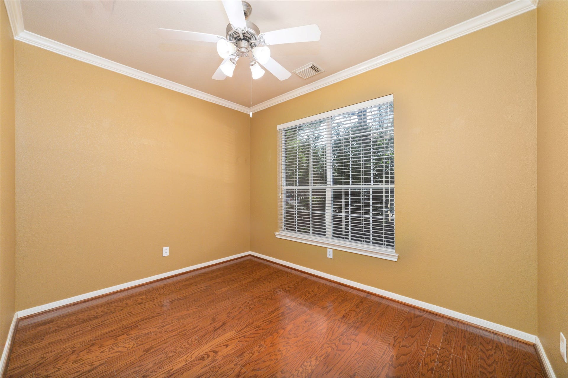 9722 Eagle Peak Court, Katy, TX 77494 Home Office/ Study at front