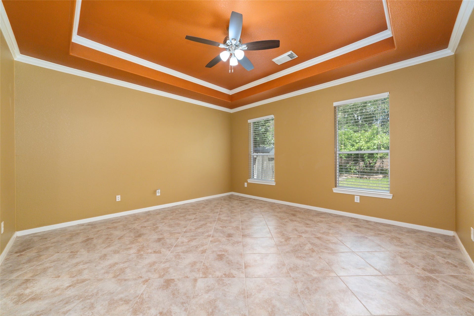 9722 Eagle Peak Court, Katy, TX 77494 Master Bedroom 1st Floor